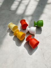 6 coquetiers colorés en plastique DBP Antwerp