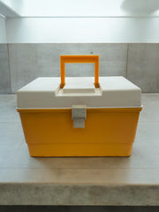 Boîte à couture jaune Curver années 70