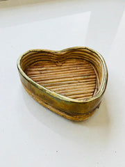 Vide poche ou panier en rotin et laiton cœur goût Gabriella Crespi