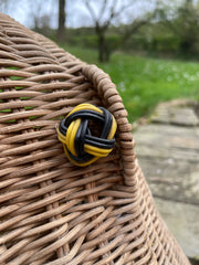 Porte-revue grenouille vintage en rotin d'Olivier Cajan, 1970