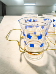 Six verres vintage et rangement en métal doré